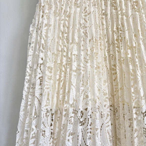 Self-Portrait Floral Lace Short Sleeve Midi Dress in Ivory Women’s Size US 8 - Picture 8 of 13